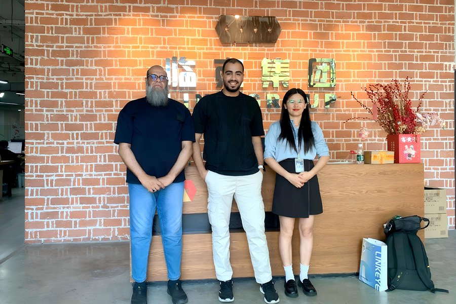 Pakistani Optical Lab Partners