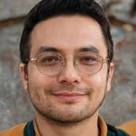 Dr. Li Hua, Ophthalmologist, Shanghai Eye Hospital