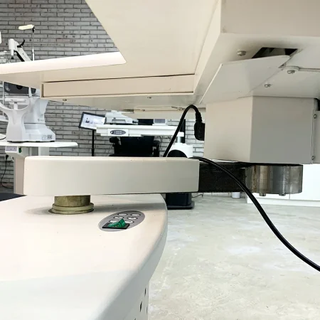 Put three instruments Put three instruments